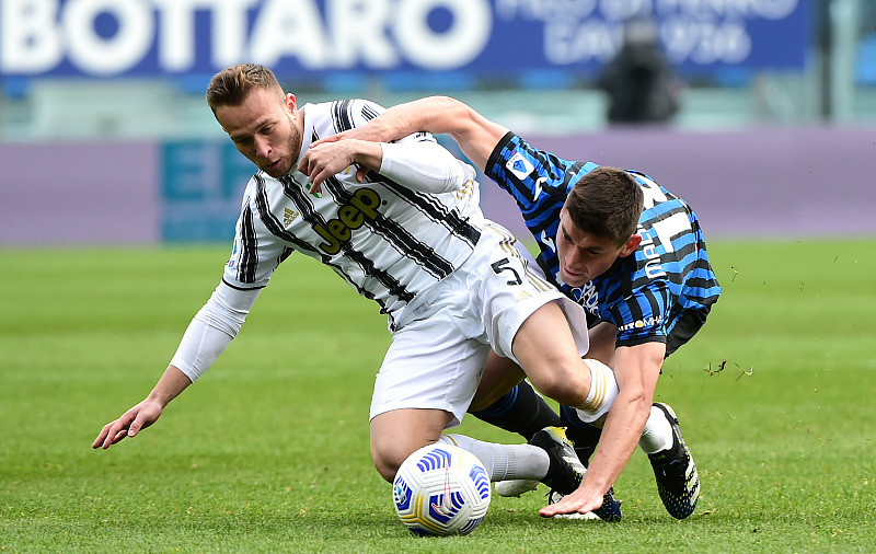 体育平台入口-关于今夜体能课后，夏洛特黄蜂主帅复盘备战意大利杯，赛场秩序良好，轮换策略成焦点的信息